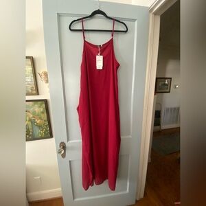 Elegant Red Spaghetti Strap Dress, Flowy dress with  pockets.  Mimmax.